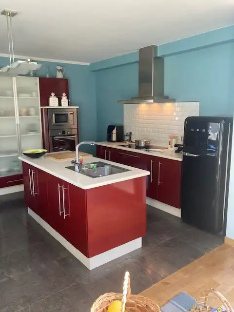 Cocina de Casa o chalet en venta en Carballo con Calefacción, Jardín privado y Parquet
