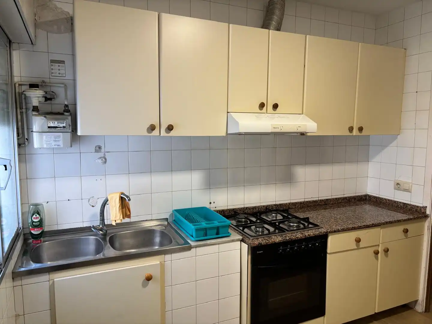 Cocina de Piso de alquiler en Santiago de Compostela  con Calefacción, Terraza y Amueblado