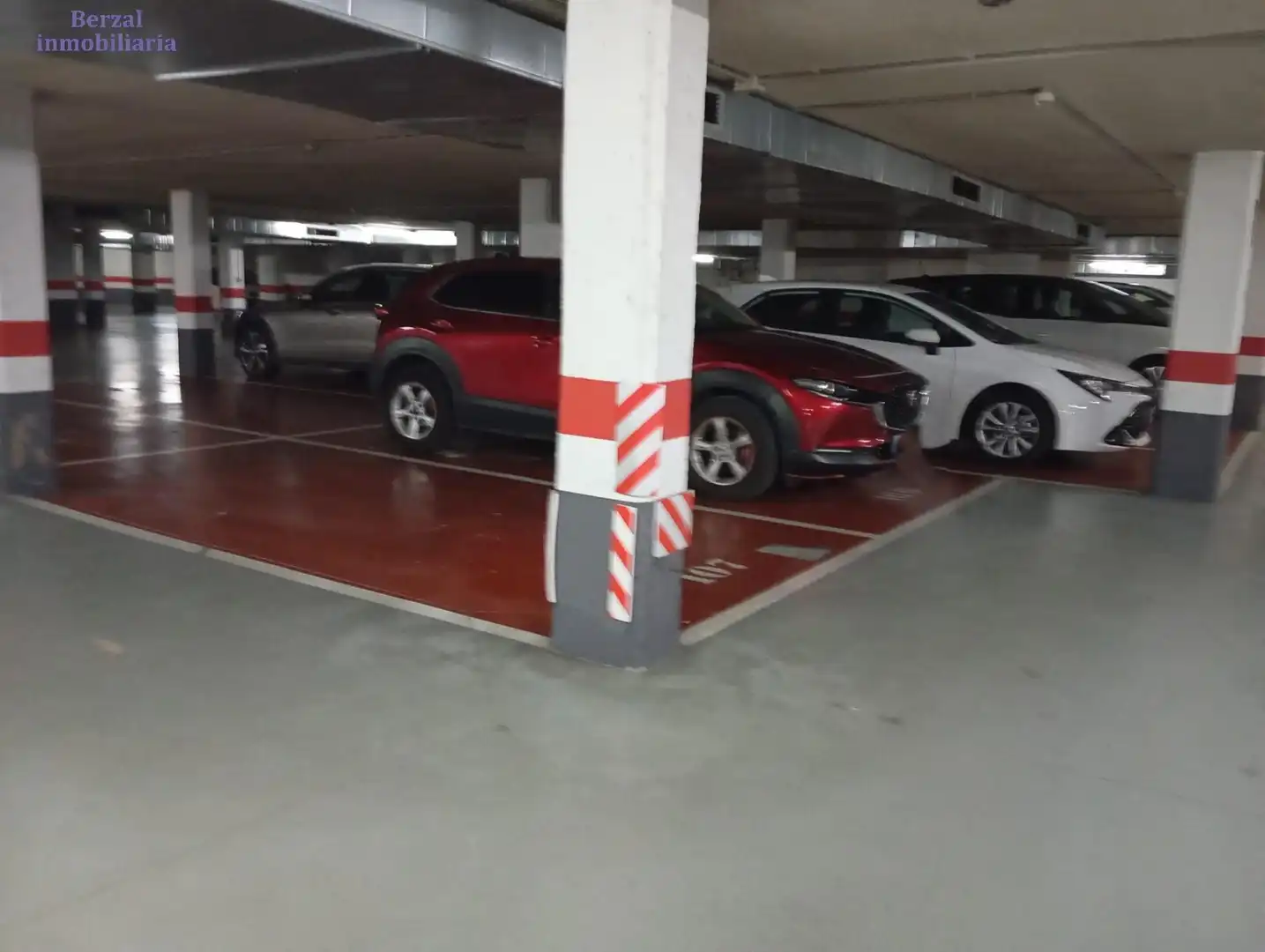 Aparcament de Garatge en venda en  Logroño