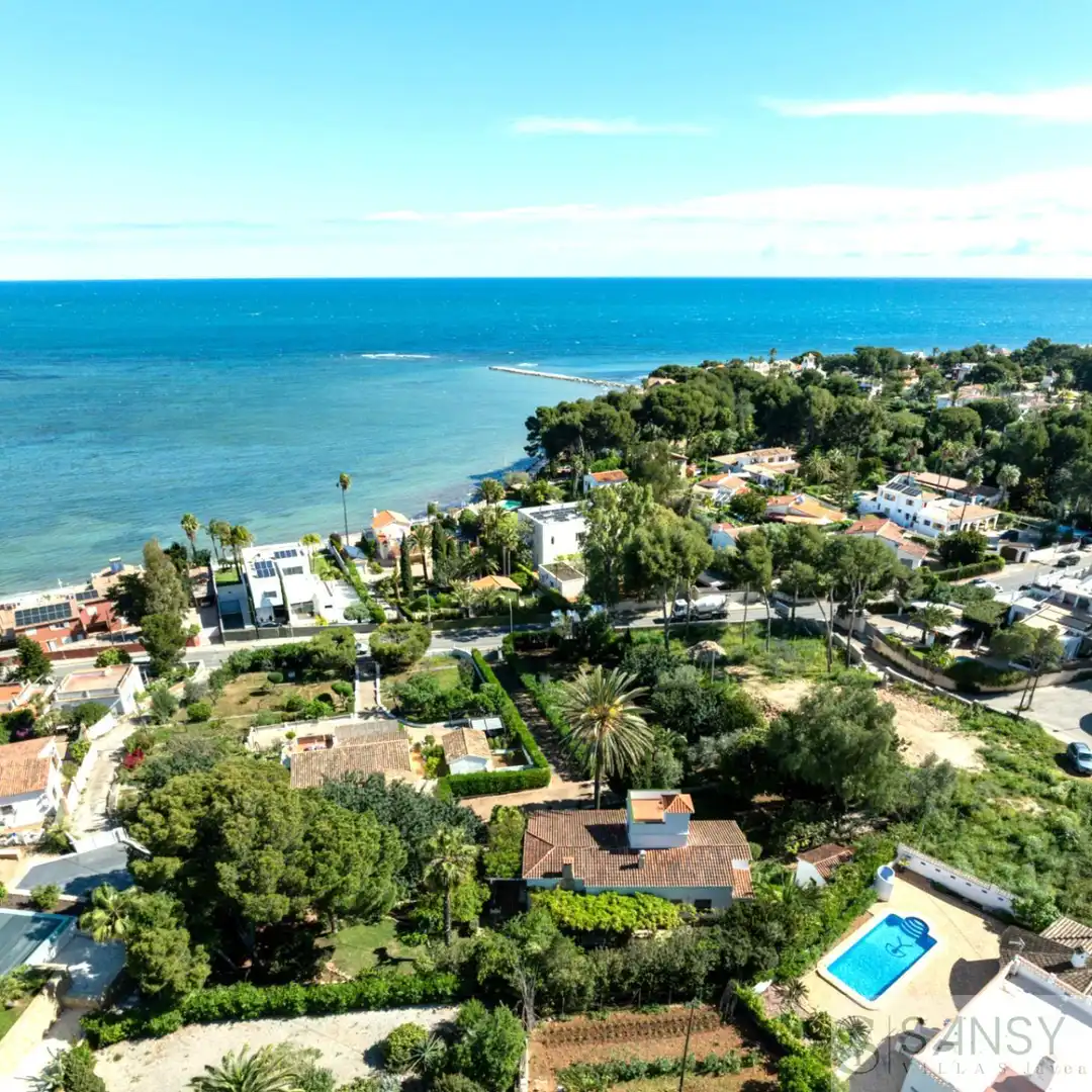 Houses for sale in Las Rotas / Les Rotes