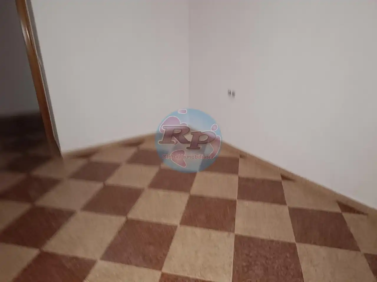 Piso en venta en Bembibre con Calefacción, Terraza y Trastero