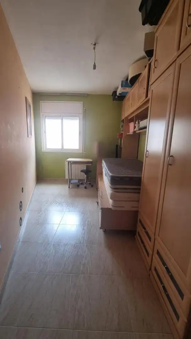 Habitación de Casa adosada en venta en Vilanova i la Geltrú con Calefacción