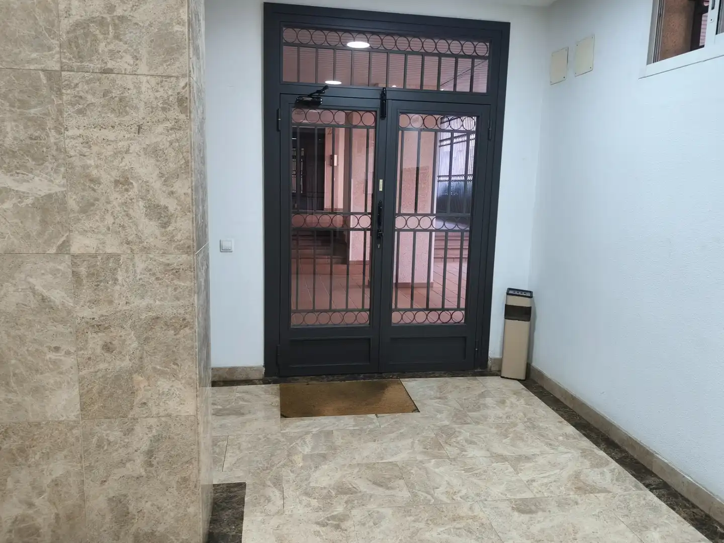 Flat for rent in Madrid  with Air Conditioner, Heating and Private garden