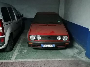 Single parking space for sale in Centre