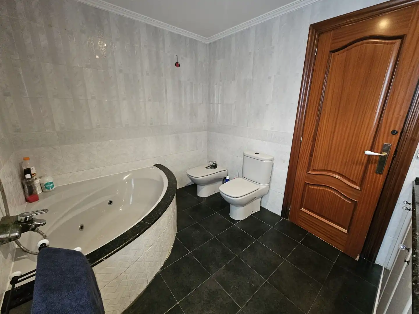 Baño de Casa adosada en venta en Cambrils con Aire acondicionado, Terraza y Amueblado