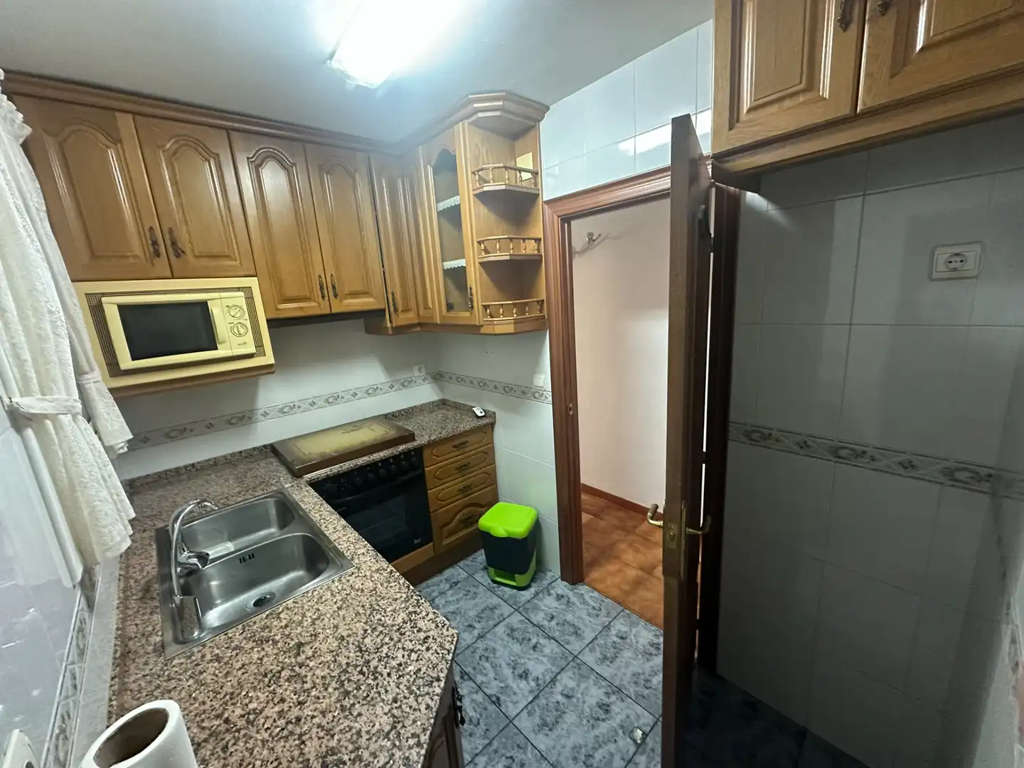 Kitchen of Flat for sale in Santa Coloma de Gramenet  with Air Conditioner, Furnished and Balcony
