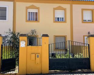 Exterior view of Single-family semi-detached for sale in Castilleja del Campo  with Air Conditioner and Terrace