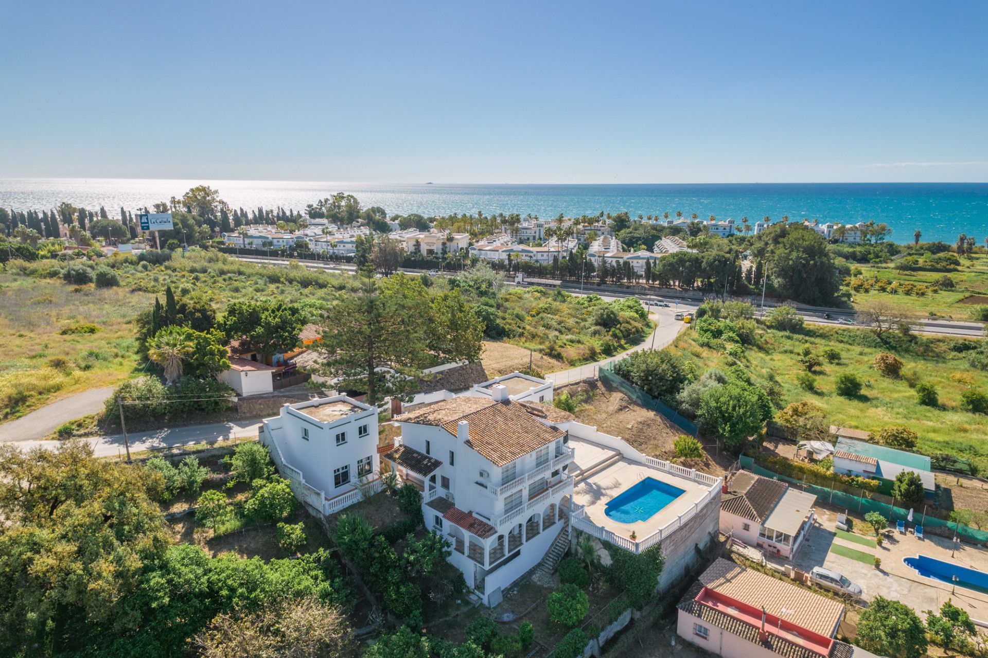 Exterior view of House or chalet for sale in Estepona  with Private garden, Terrace and Swimming Pool