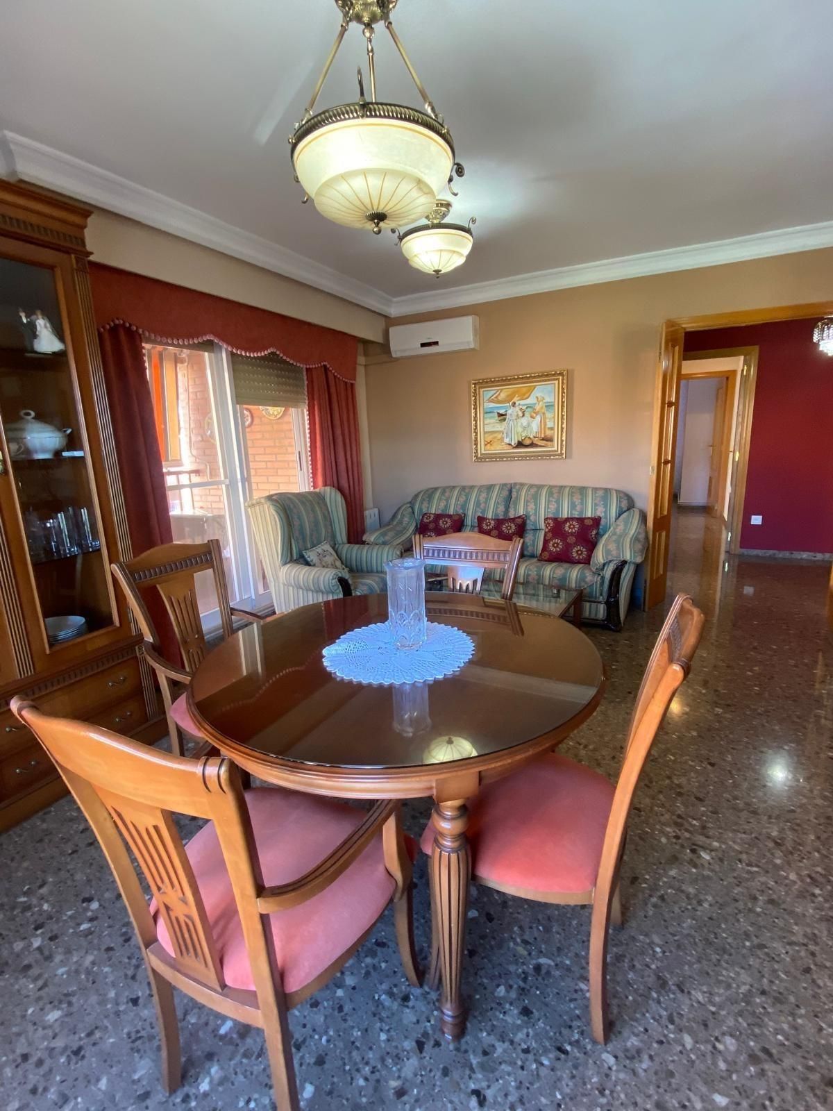 Comedor de Piso en venta en  Valencia Capital con Aire acondicionado, Calefacción y Balcón