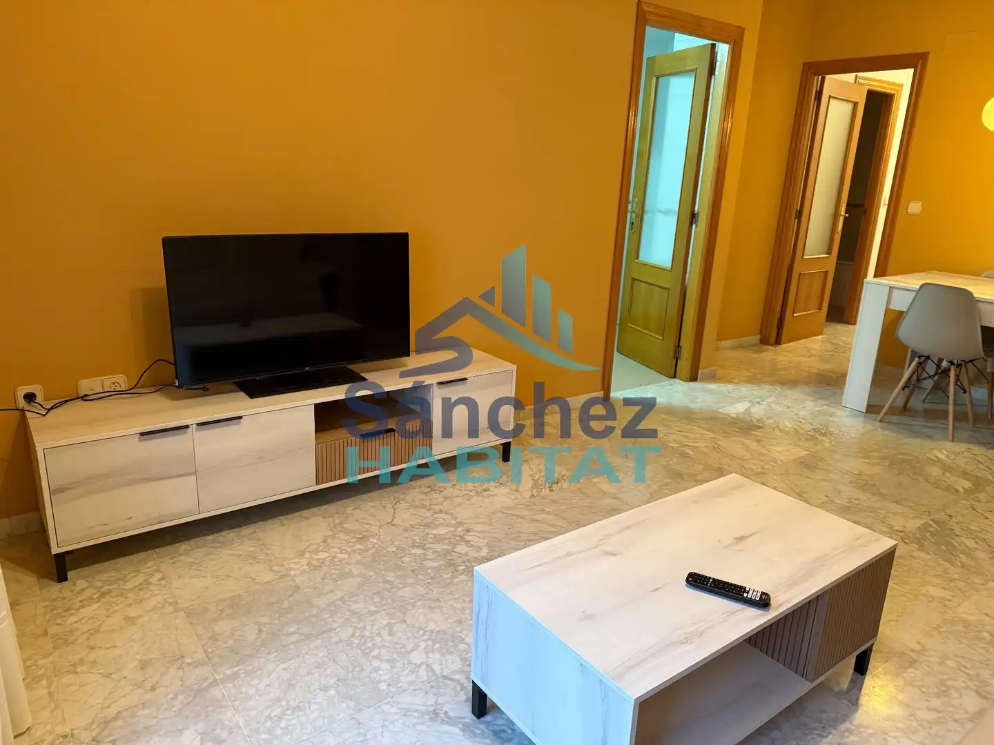 Sala de estar de Apartamento de alquiler en Chelva con Aire acondicionado y Amueblado