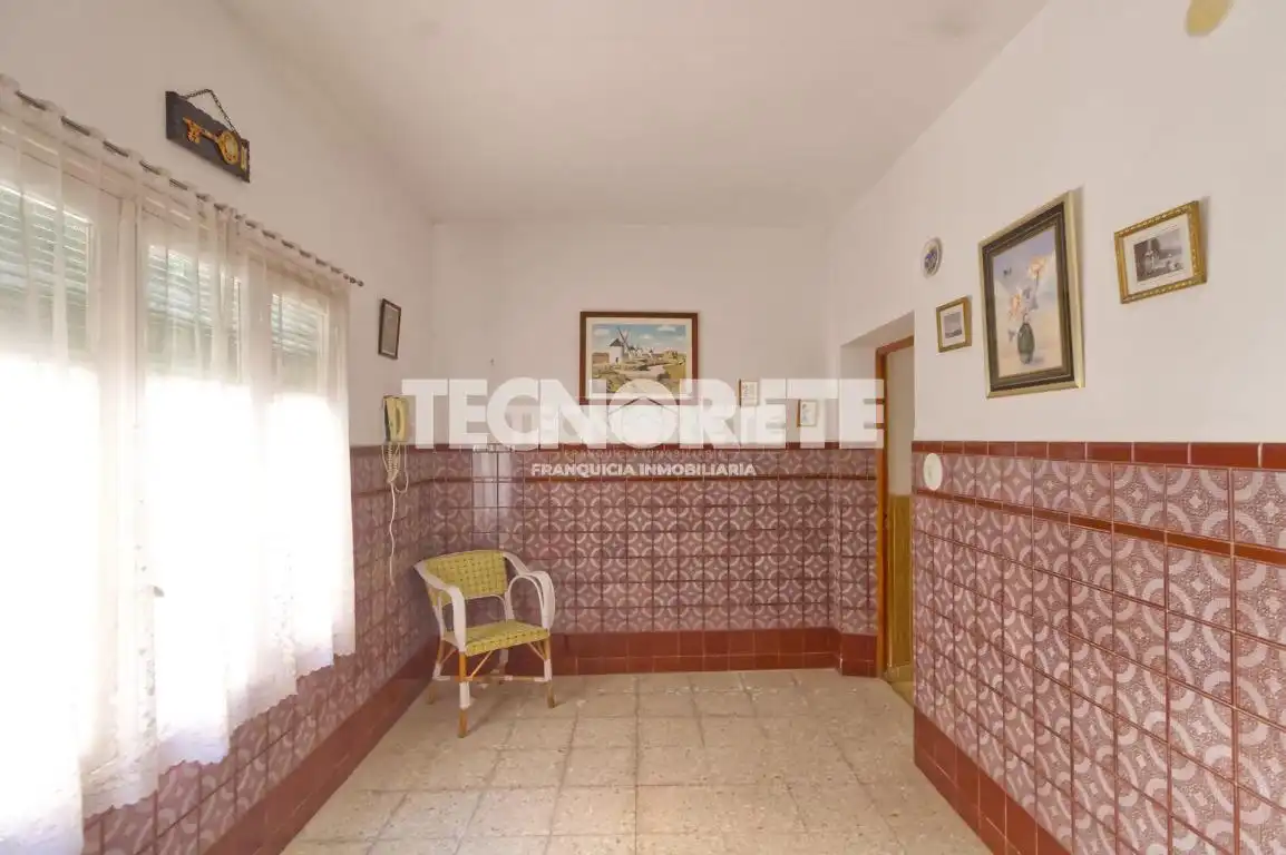 Casa adosada en venta en Consuegra con Jardín privado