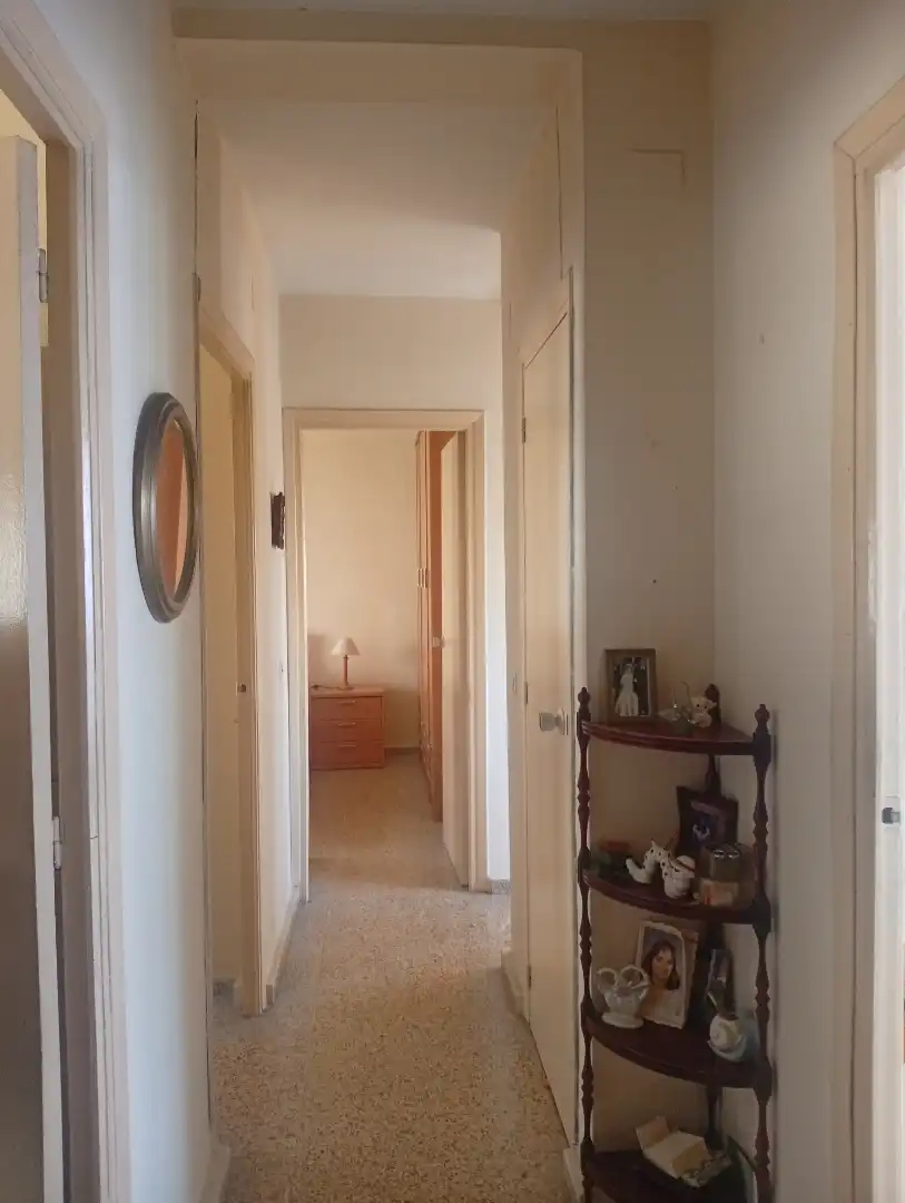 Wohnung zum Verkauf in Jaén mit Klimaanlage, Möbliert und Ofen