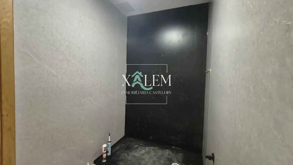 Bathroom of Flat for sale in Vila-real  with Terrace, Storage room and Balcony