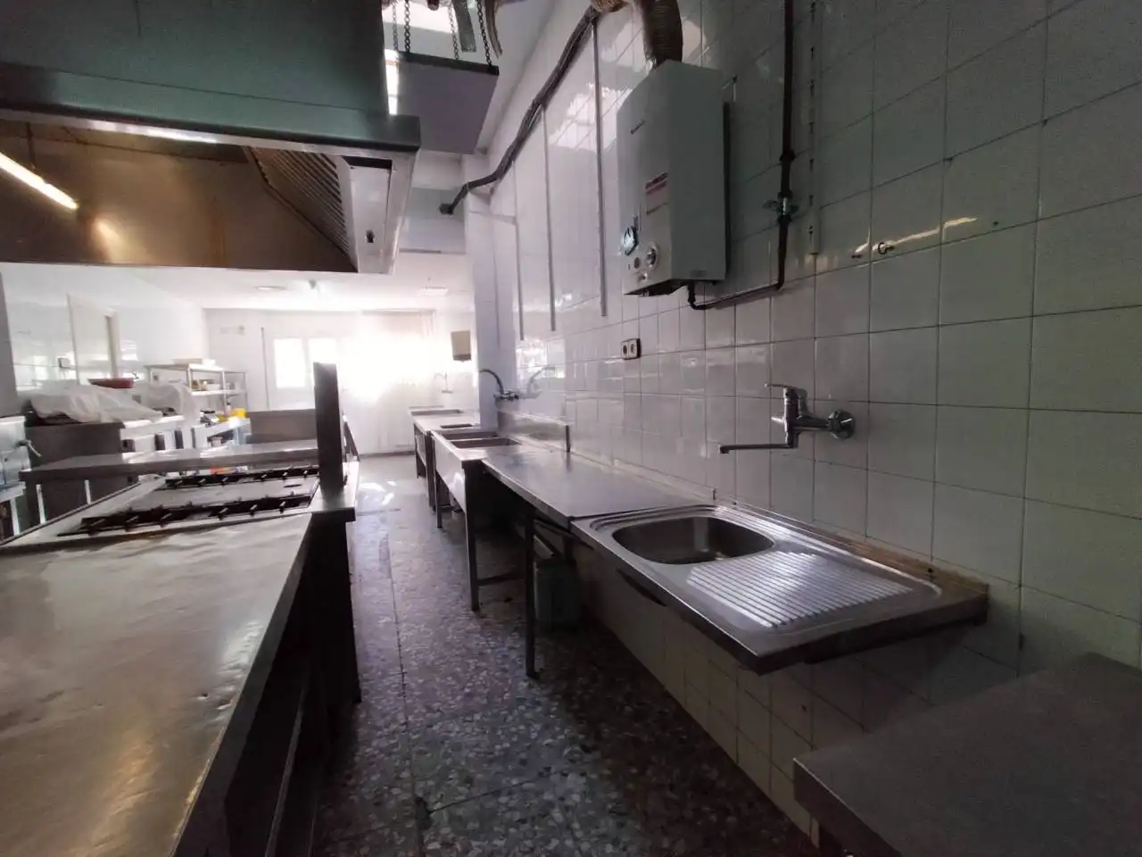 Cuina de Casa o xalet en venda en Terrassa amb Aire condicionat i Terrassa