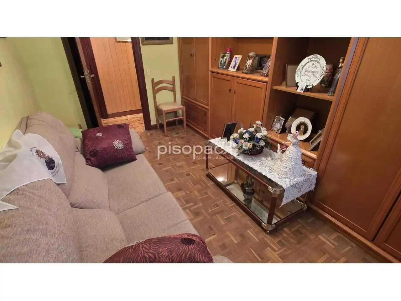 Living room of Flat for sale in  Pamplona / Iruña  with Heating, Parquet flooring and Balcony