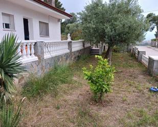 Jardí de Casa o xalet en venda en El Vendrell amb Aire condicionat i Piscina