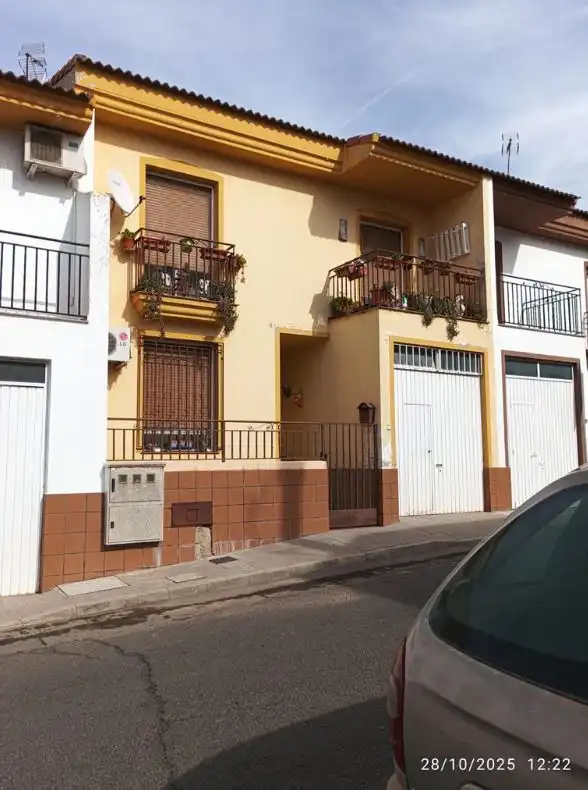 Terraced house for sale in Calle Albuera 46, imagen 2