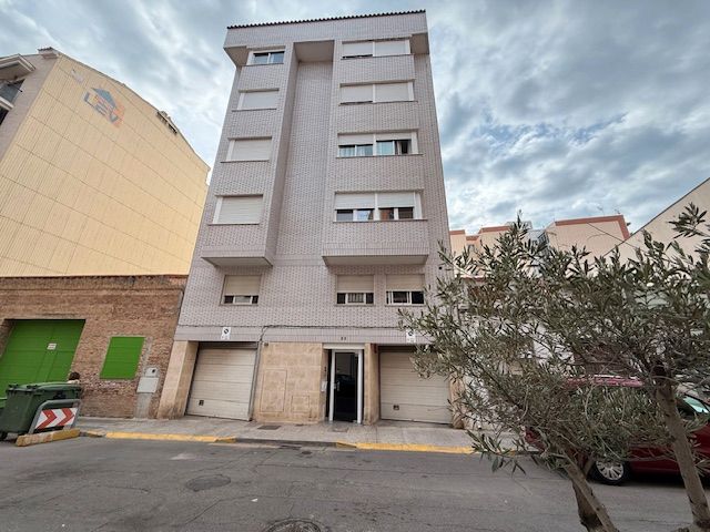Vista exterior de Dúplex en venda en Castellón de la Plana / Castelló de la Plana amb Aire condicionat i Traster