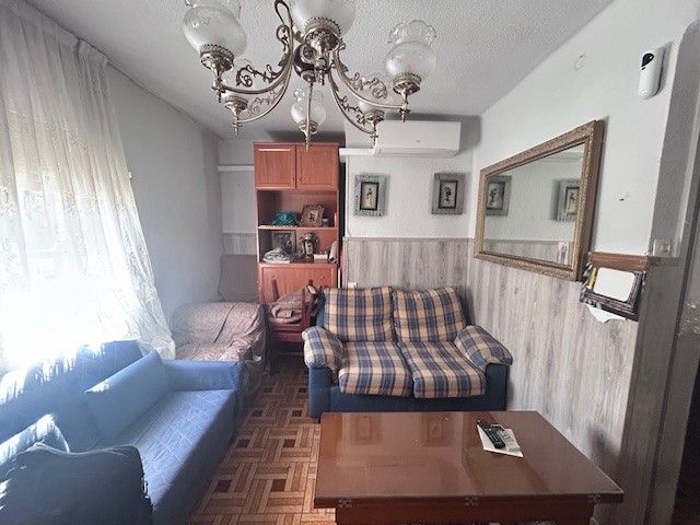 Sala de estar de Piso en venta en  Madrid Capital con Aire acondicionado