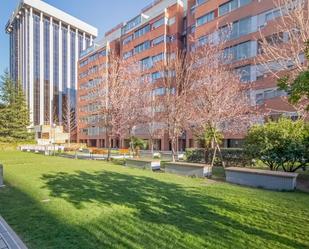Exterior view of Flat for sale in  Madrid Capital  with Heating, Terrace and Storage room
