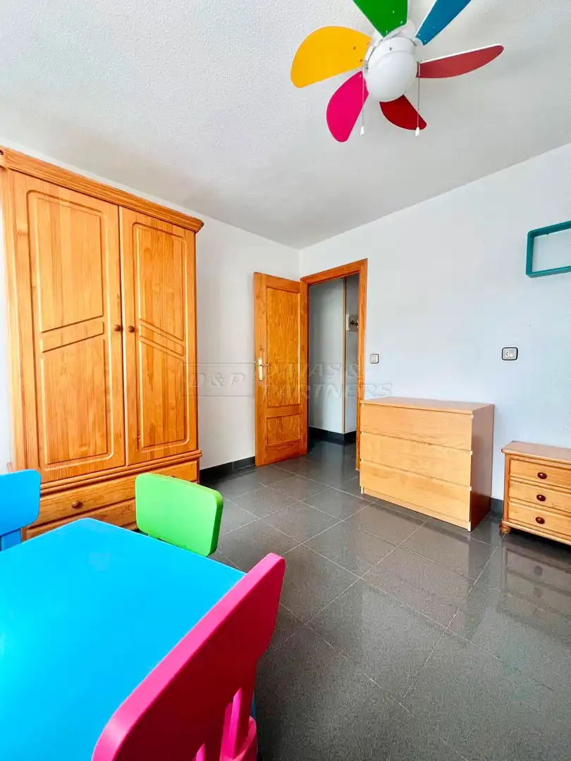 Habitación de Planta baja en venta en Torrevieja con Aire acondicionado, Terraza y Trastero