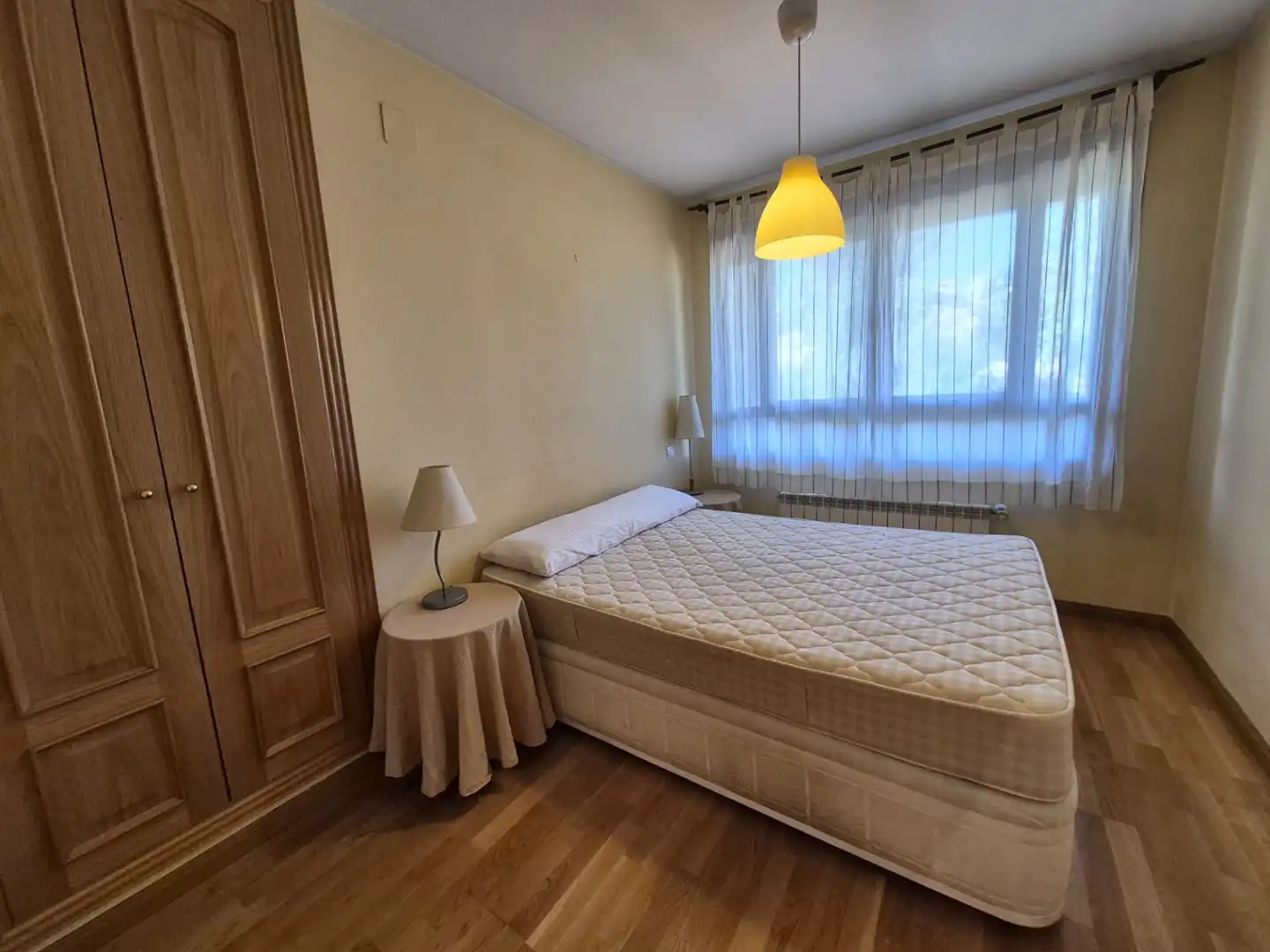 Dormitori de Apartament en venda en Ávila amb Calefacció, Terrassa i Traster