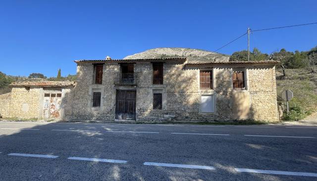 Casa-chalet en Venta en Benasau