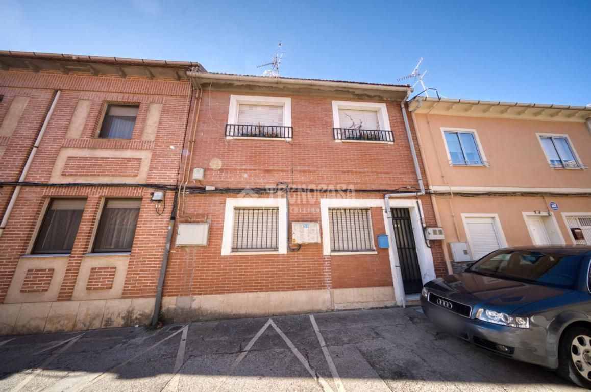 Vista exterior de Piso en venta en Valladolid Capital con Calefacción