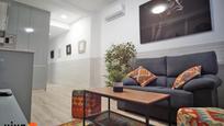 Living room of Flat for sale in  Sevilla Capital  with Air Conditioner