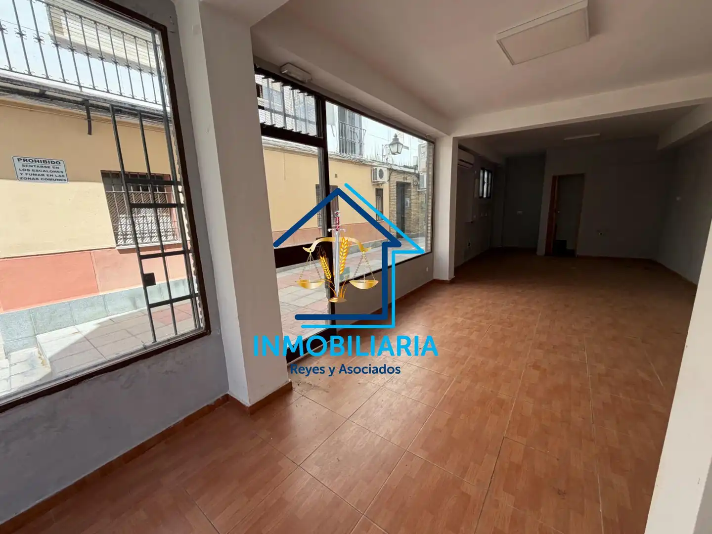 Vista exterior de Local en venta en Córdoba con Aire acondicionado