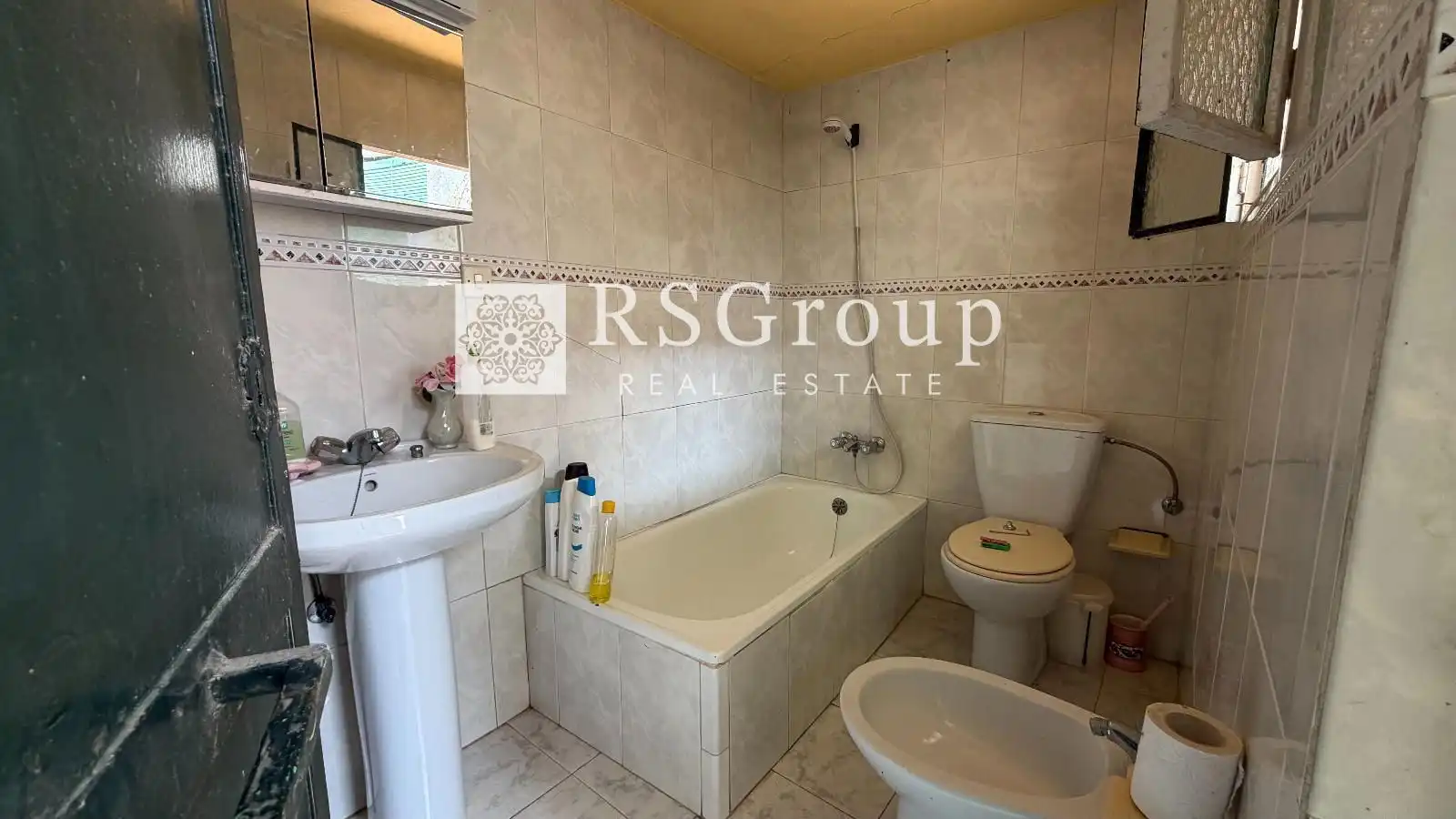 Bathroom of Houses for sale in Cala  with Storage room