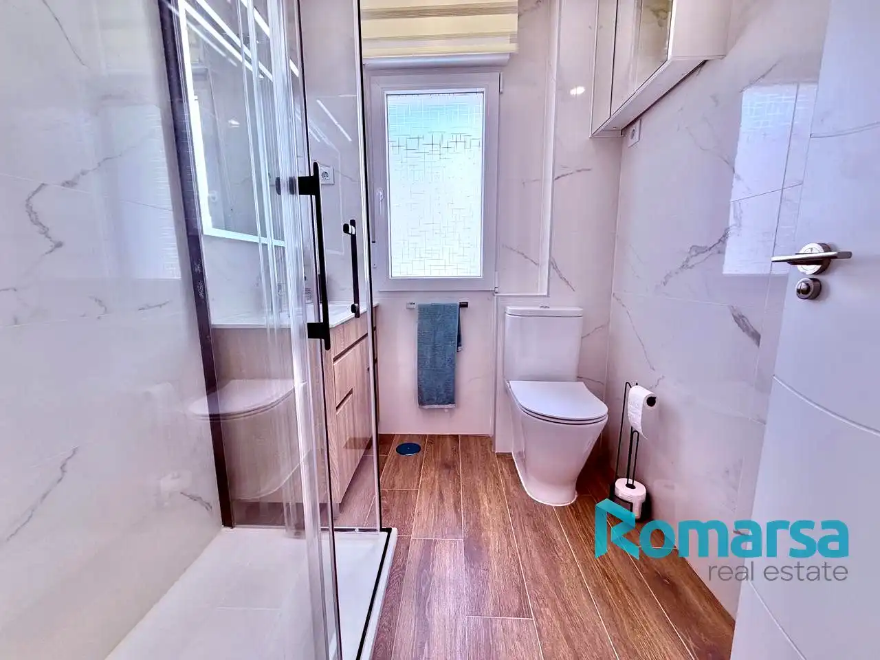 Bathroom of Flat for sale in Ávila  with Heating, Terrace and Furnished