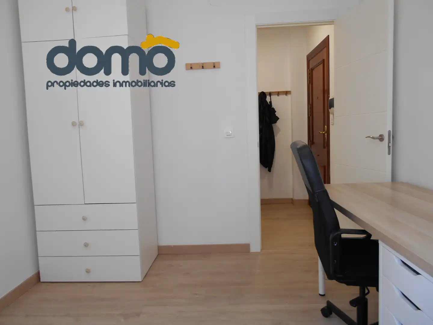 Flat for rent in Granada  with Air Conditioner, Parquet flooring and Furnished