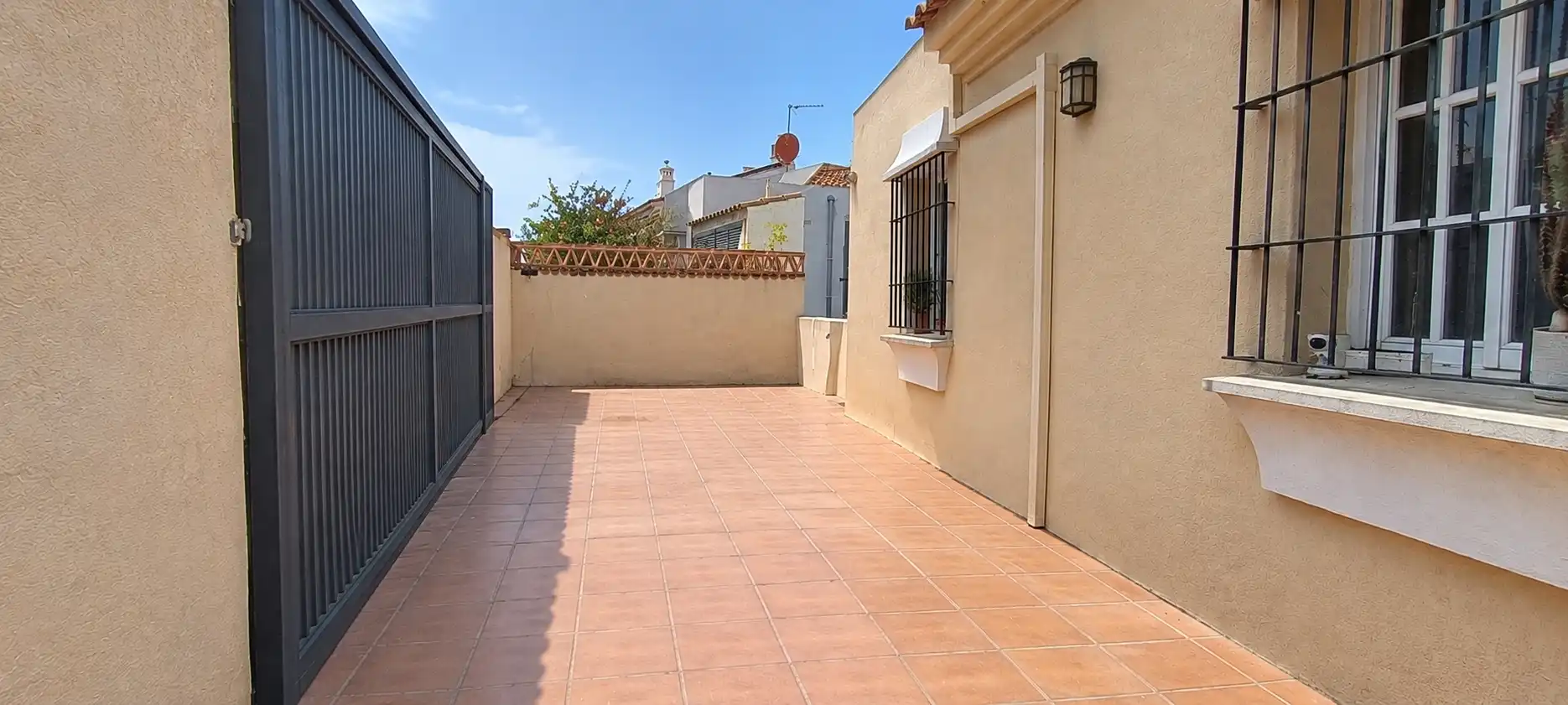 Doppelhaushälfte mit Garten zum Verkauf in Calle Quitapenas, imagen 26