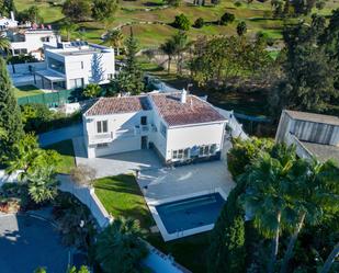 Vista exterior de Casa o xalet de lloguer en Marbella amb Aire condicionat, Terrassa i Piscina