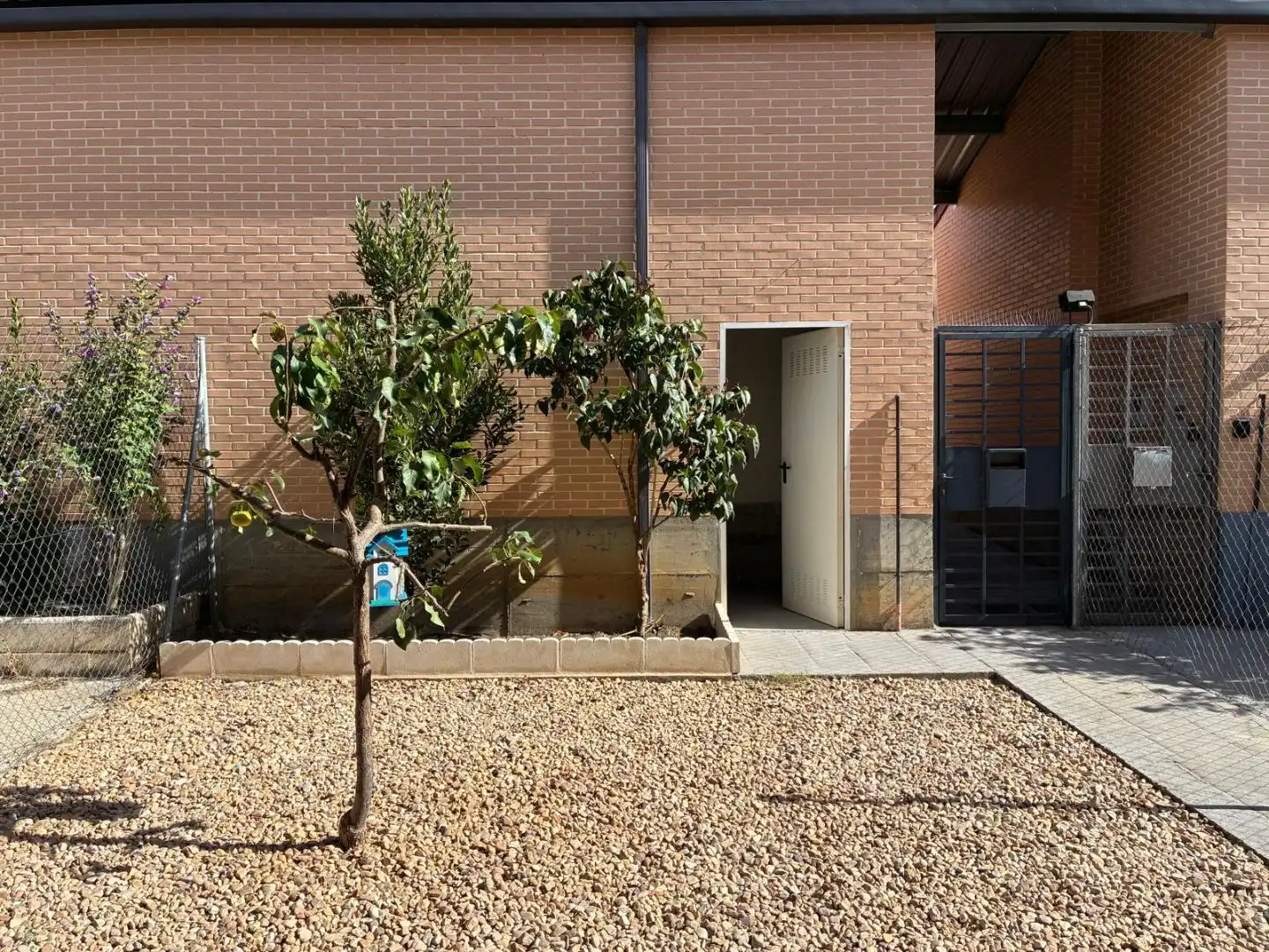 Vista exterior de Casa o chalet en venta en Garrafe de Torío con Calefacción, Jardín privado y Parquet