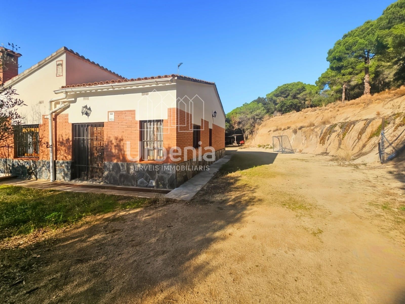 Exterior view of House or chalet for sale in Arenys de Munt