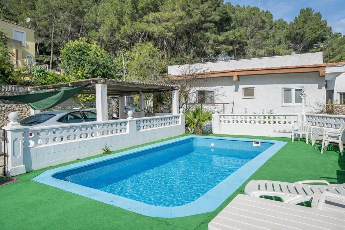 Piscina de Casa o xalet en venda en Gandia amb Calefacció, Jardí privat i Terrassa
