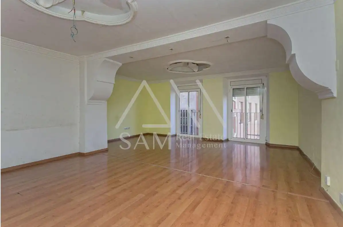 Sala d'estar de Pis en venda en Manresa amb Balcó