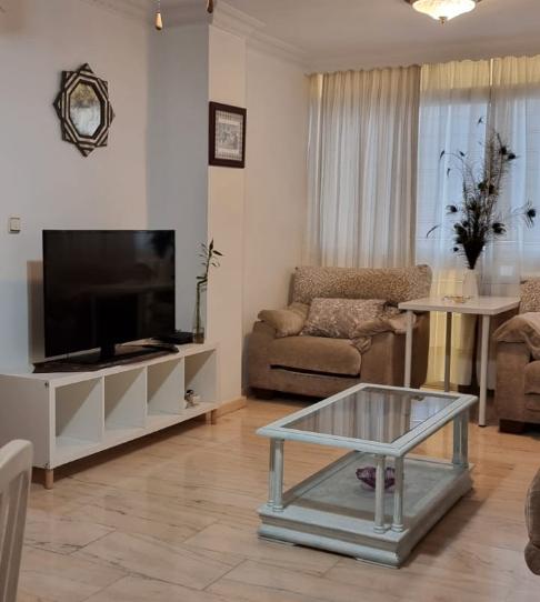 Photo 1 of Flat to rent in Calle Marqués de Ovieco, 50, Suárez, Málaga