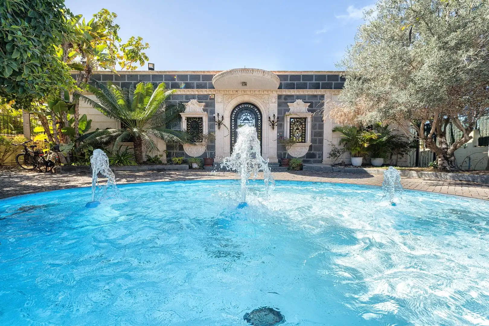 Piscina de Casa o xalet en venda en San Bartolomé de Tirajana amb Jardí privat, Terrassa i Traster