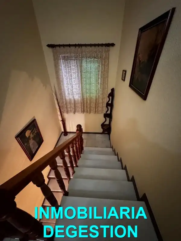 Casa adosada en venta en Linares con Aire acondicionado, Jardín privado y Terraza