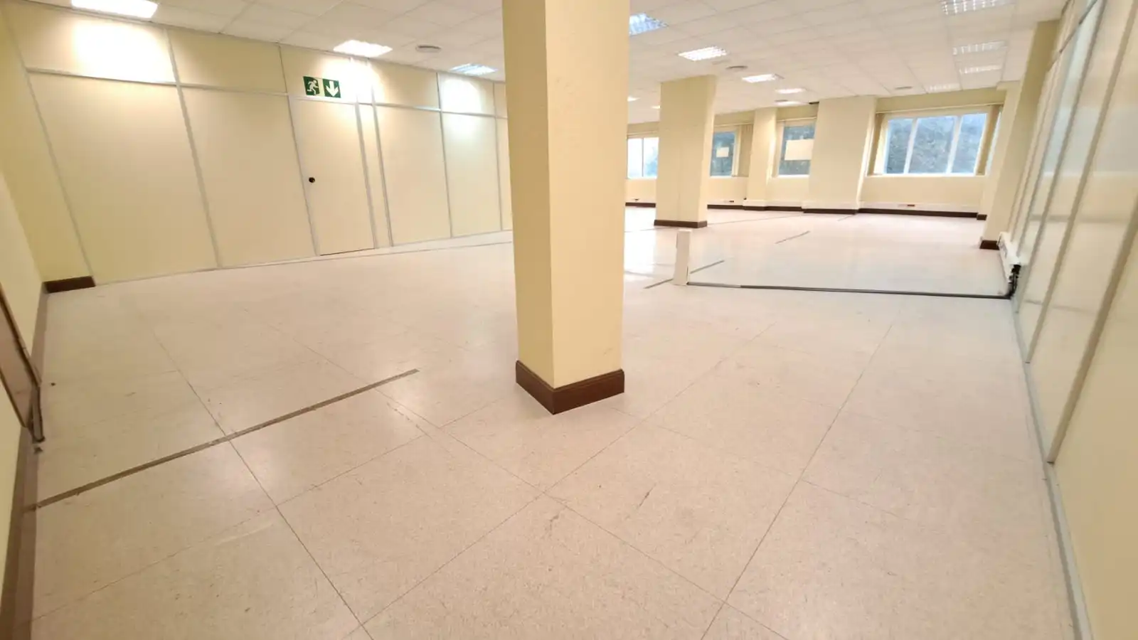 Oficina en venta en Derio con Aire acondicionado y Calefacción