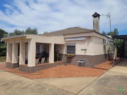 Vista exterior de Casa o xalet en venda en Beas amb Aire condicionat, Calefacció i Traster