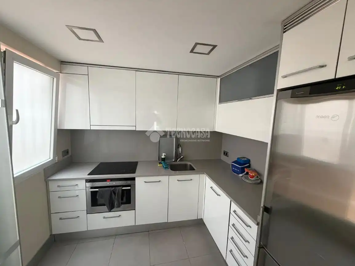 Kitchen of Flat for rent in Madrid  with Air Conditioner and Heating