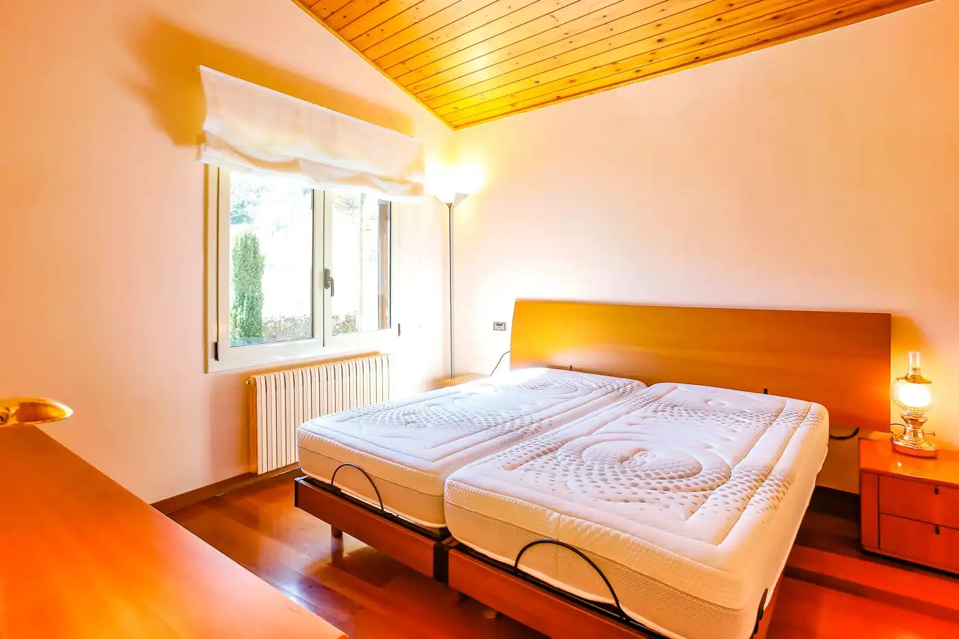 Habitación de Finca rústica en venta en Olot con Calefacción, Jardín privado y Terraza
