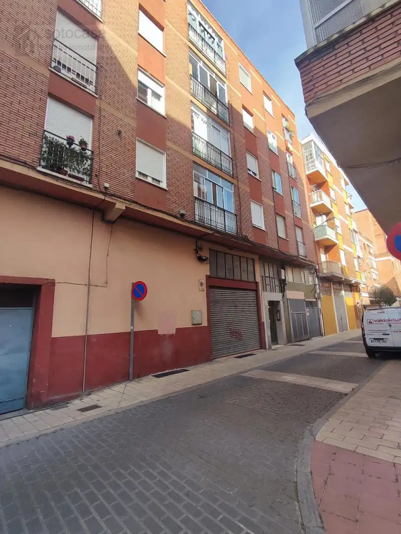 Vista exterior de Pis en venda en Valladolid amb Calefacció, Terrassa i Alarma