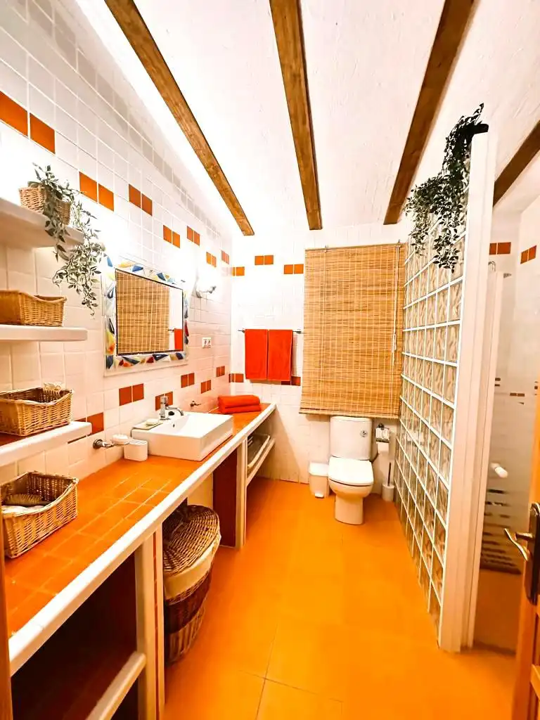 Bathroom of Country homes for sale in Pozo Alcón  with Private garden, Terrace and Storage room
