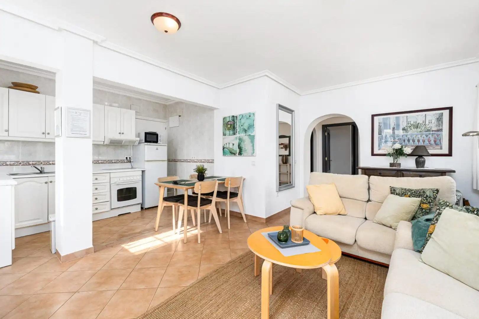 Sala d'estar de Casa o xalet en venda en L'Alfàs del Pi amb Aire condicionat, Calefacció i Jardí privat