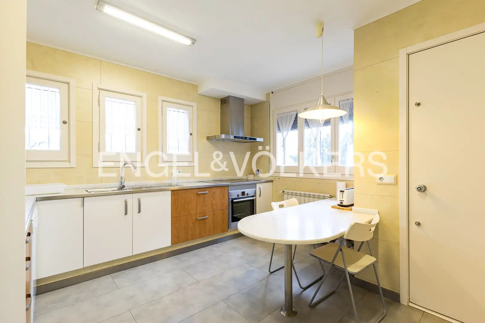 Kitchen of Houses for sale in Roda de Berà  with Air Conditioner, Heating and Private garden